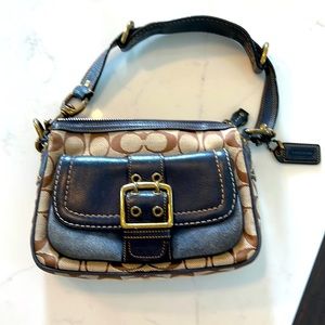 Coach Logo Small Handbag,tan/navy